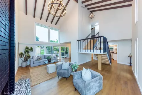 44 Mann St, Irvine, CA 92612
