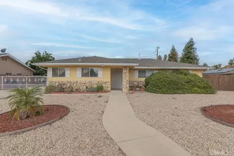 183 Grove Ln, Hemet, CA 92544