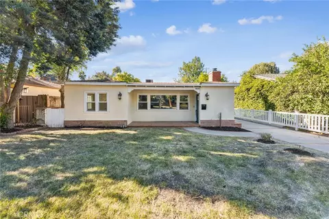 5031 Alhama Dr, Woodland Hills, CA 91364