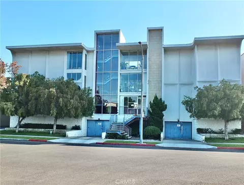 444 Obispo Ave #305, Long Beach, CA 90814