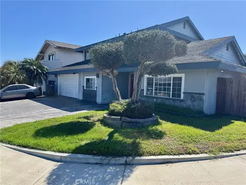 7002 Valentine Dr, Huntington Beach, CA 92647