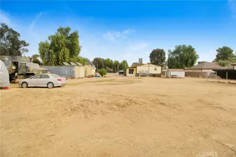 Exterior - 30645 Old Windmill Rd, Menifee, CA 92584 photo 3 of 5