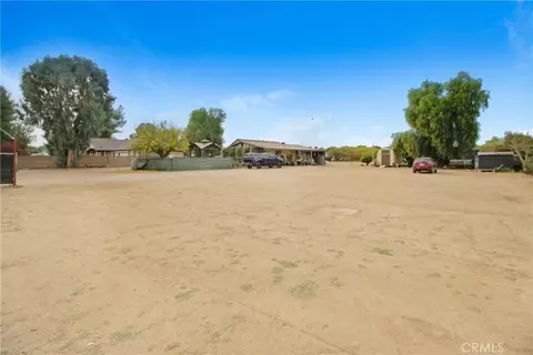 Exterior - 30645 Old Windmill Rd, Menifee, CA 92584 photo 2 of 5
