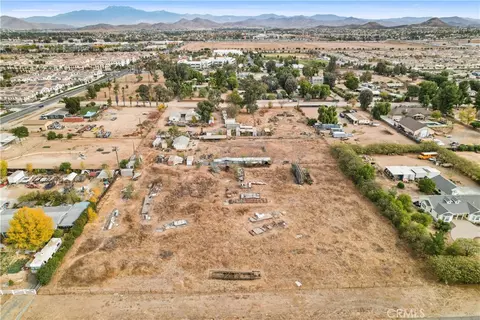 30581 Old Windmill Rd, Menifee, CA 92584 photo 17