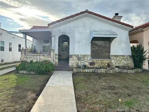 2923 S Victoria Ave, Los Angeles, CA 90016