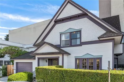 16 12th Pl, Long Beach, CA 90802