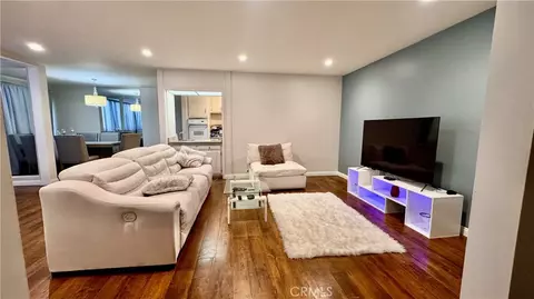 5339 Newcastle Ave #109, Encino, CA 91316