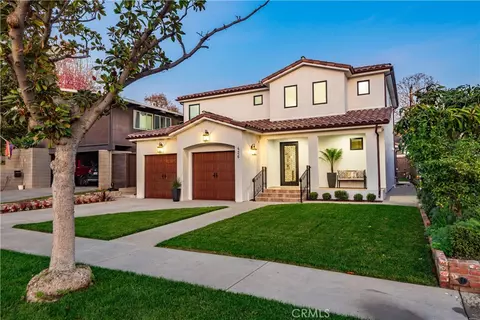 426 Los Altos Ave, Long Beach, CA 90814