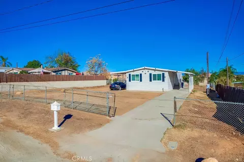 18870 Woodcrest Ln, Riverside, CA 92508