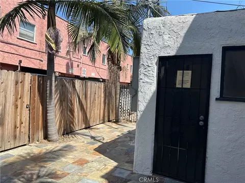 Exterior - 1101 Cherry Ave, Long Beach, CA 90813 photo 3 of 4