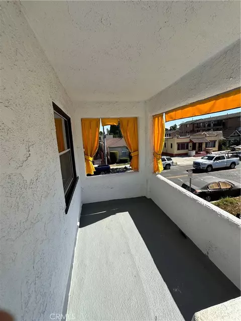 Exterior - 1101 Cherry Ave, Long Beach, CA 90813 photo 4 of 4