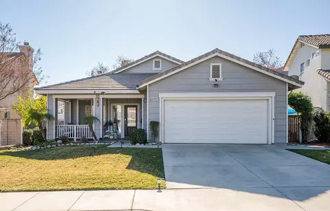 13525 Fairfield Dr, Corona, CA 92883