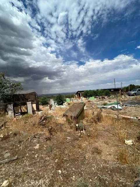 2760 Snow Line Dr, Pinon Hills, CA 92372