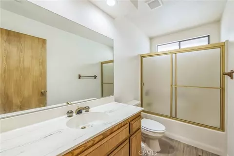 Bath - 26323 Corona Dr, Helendale, CA 92342 photo 1 of 2