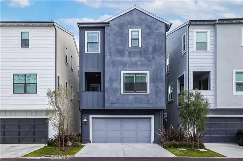 532 Caleigh Ln, Costa Mesa, CA 92627