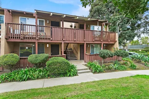 1000 W Macarthur Blvd #67, Santa Ana, CA 92707
