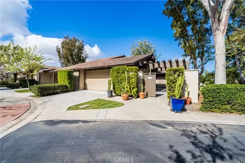 9 Lago Norte #5, Irvine, CA 92612
