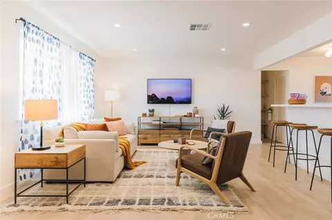 Living - 4883 Avenida La Candela, Joshua Tree, CA 92252 photo 3 of 5