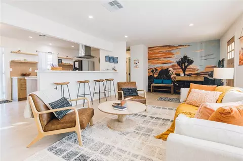 Living - 4883 Avenida La Candela, Joshua Tree, CA 92252 photo 5 of 5