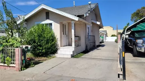 913 W Bishop St, Santa Ana, CA 92703