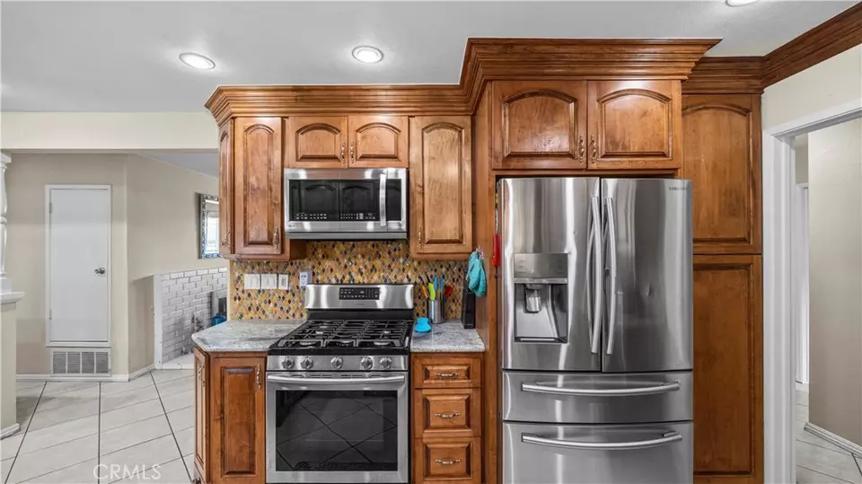 Kitchen - 617 S Matilda, Anaheim, CA 92806 photo 3 of 3