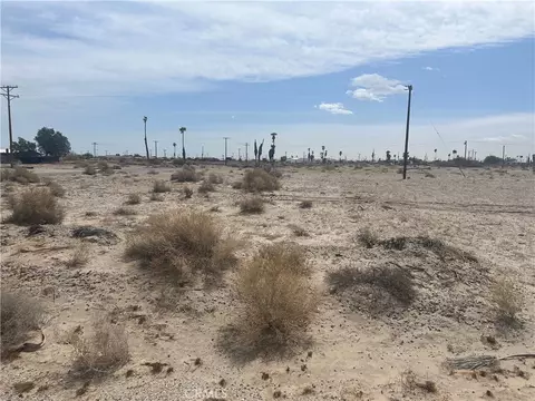 1325 Leeward Ave, Thermal, CA 92274 photo 5