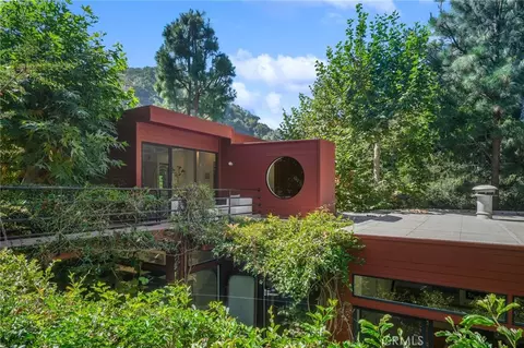9955 Westwanda Dr, Beverly Hills, CA 90210