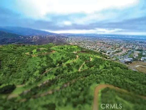 3933 Malaga St, Corona, CA 92882