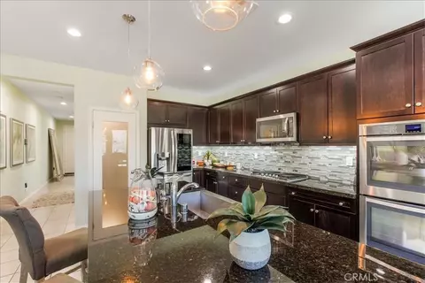 27323 Ardella Pl, Saugus, CA 91350 photo 11