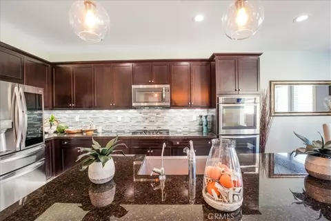 27323 Ardella Pl, Saugus, CA 91350 photo 9