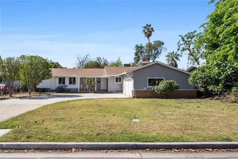 4425 Bloomquist Dr, Bakersfield, CA 93309