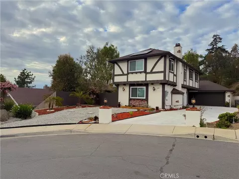 329 Nicole Dr, Vista, CA 92084