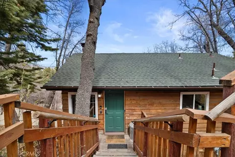 698 Villa Grove Ave, Big Bear City, CA 92314