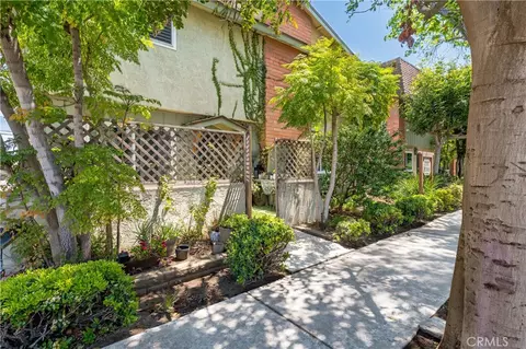 360 Obispo Ave #15, Long Beach, CA 90814