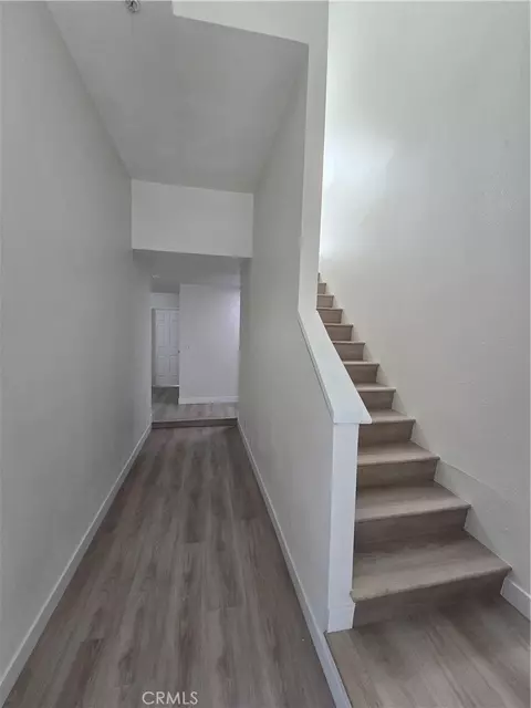 Entry Way - 70 Harkness Ave #4, Pasadena, CA 91106 photo 1 of 2