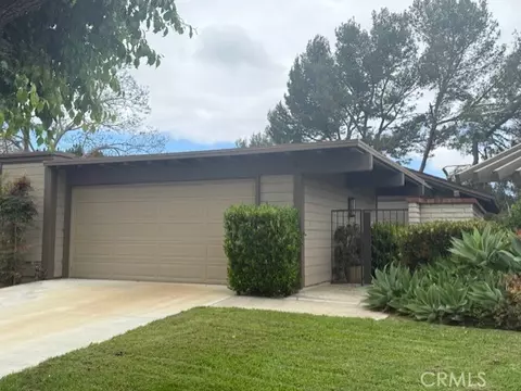 8 Lago Sud #4, Irvine, CA 92612