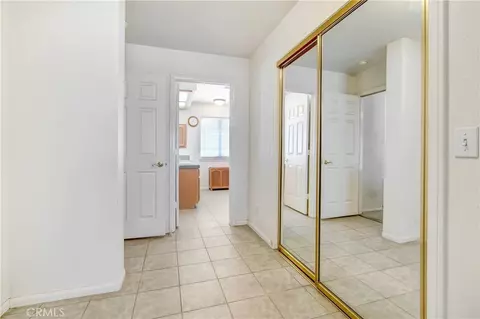 Entry Way - 11949 Hawthorne Ave, Hesperia, CA 92345 photo 2 of 2