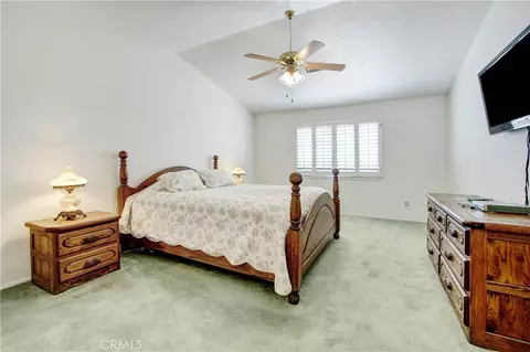 Bedroom - 11949 Hawthorne Ave, Hesperia, CA 92345 photo 1 of 9