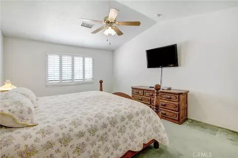 Bedroom - 11949 Hawthorne Ave, Hesperia, CA 92345 photo 7 of 9