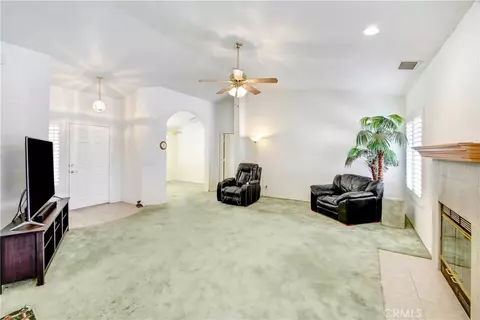 Living - 11949 Hawthorne Ave, Hesperia, CA 92345 photo 3 of 4