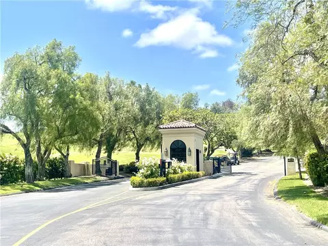 2238 Vista Valley Ln, Vista, CA 92084