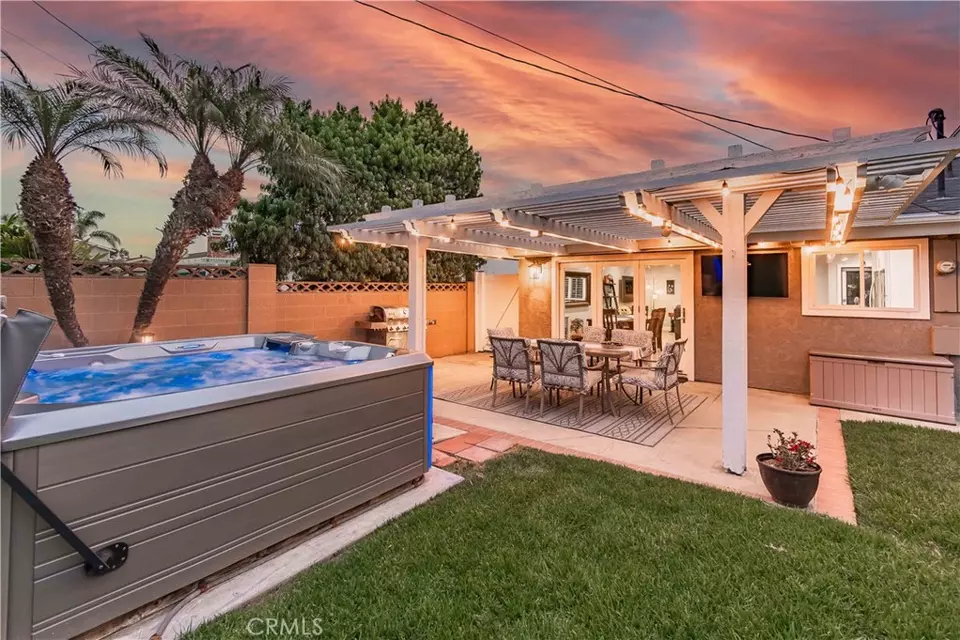 Exterior - 12161 Casper St, Garden Grove, CA 92845 photo 9 of 12