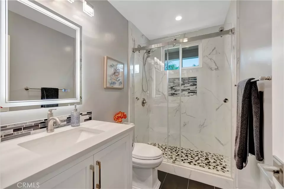 Bath - 12161 Casper St, Garden Grove, CA 92845 photo 1 of 4