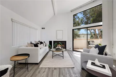 190 N Singingwood St #1, Orange, CA 92869