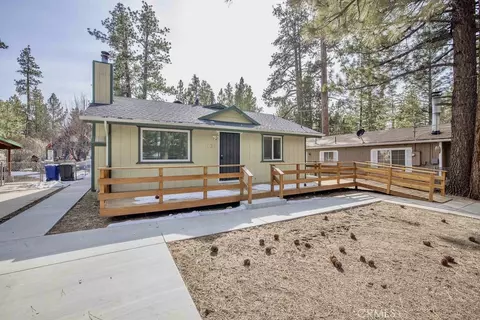 632 E Meadow Ln, Big Bear City, CA 92314