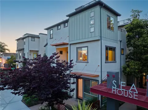 1800 Ocean Ct, Costa Mesa, CA 92627