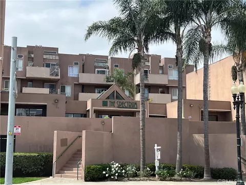 450 E 4th St #207, Santa Ana, CA 92701