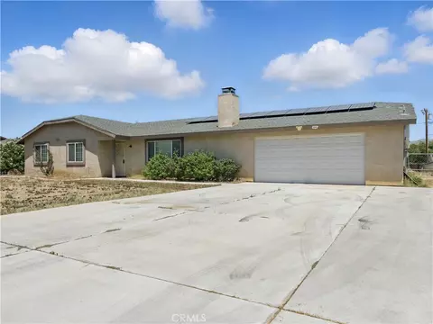 14559 Temecula Rd, Apple Valley, CA 92307