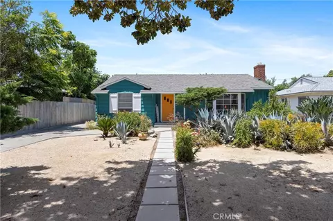 2314 Poinsettia St, Santa Ana, CA 92706