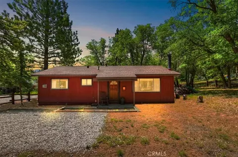 1488 Rockspray Dr, Big Bear Lake, CA 92315